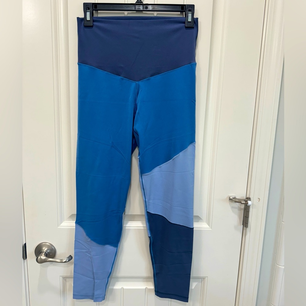 Aerie blue colorblock leggings